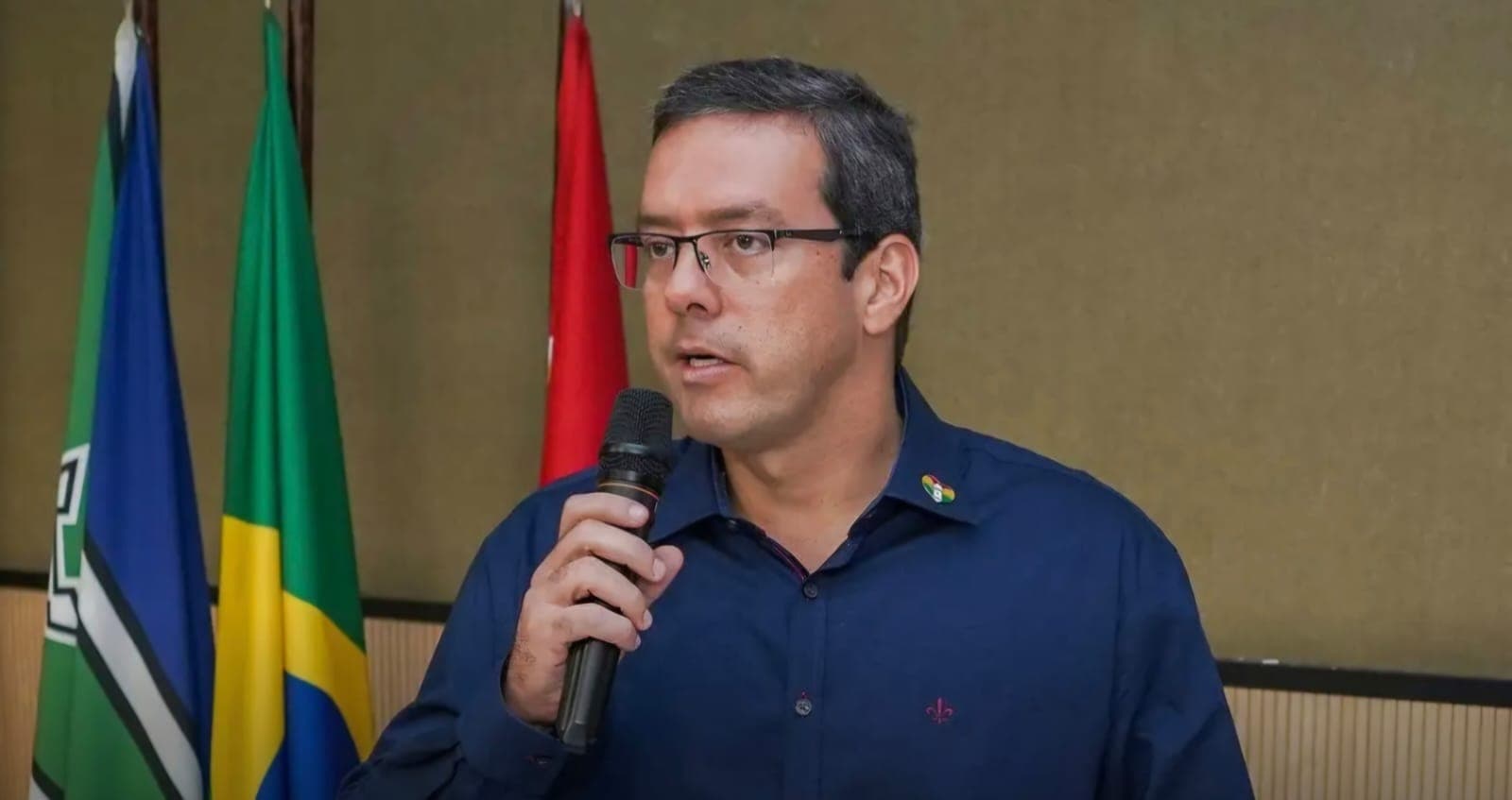 Dr Furlan lidera a disputa eleitoral no AP com 64,3% das intenções de voto
