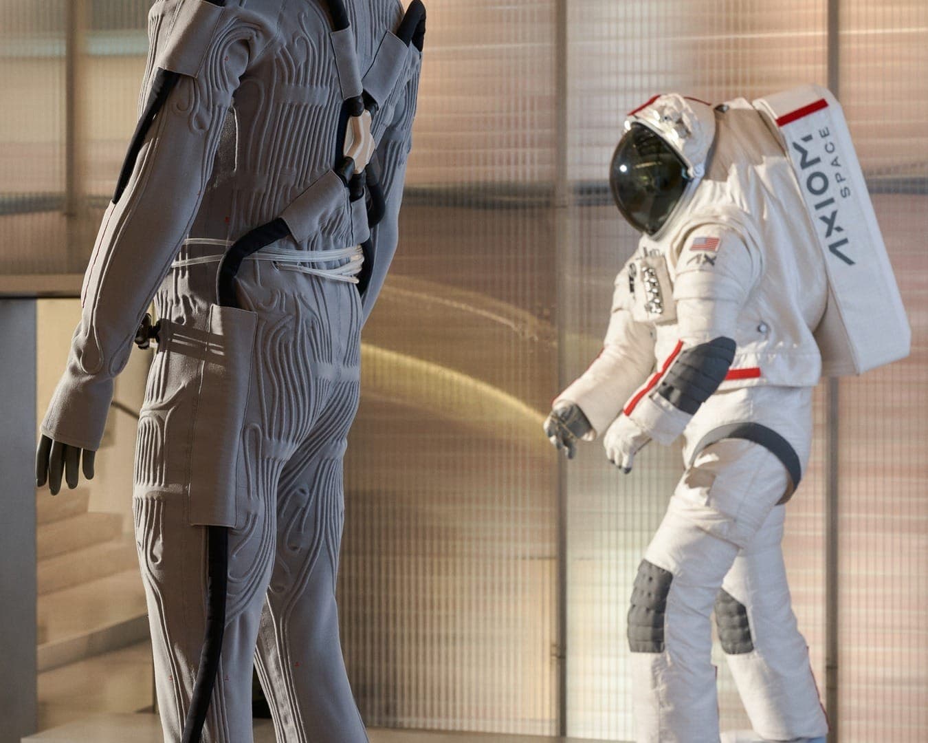Prada leva a alta-costura para a Lua em parceria com a NASA