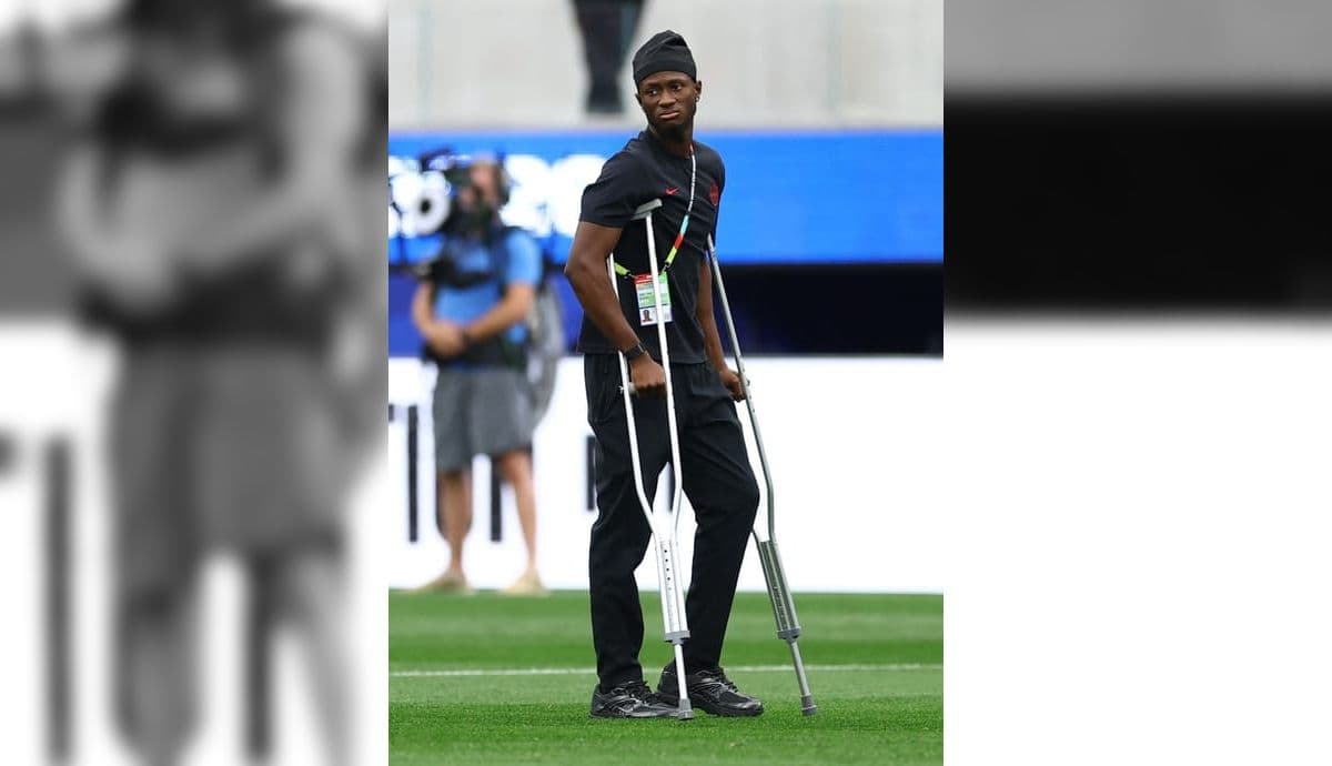 Veja como está o jogador do Canadá que quebrou a perna na Copa