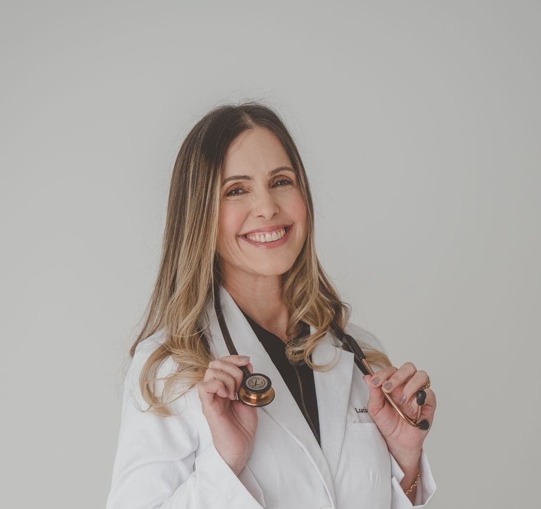 Aos 49 anos, empresária muda de carreira para realizar sonho da medicina