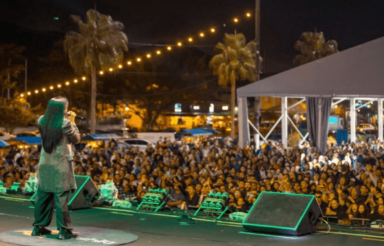 Festival Glorifica Litoral reúne mais de 10 mil pessoas