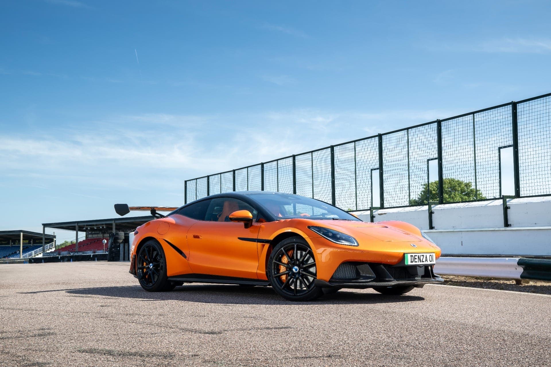 Novo esportivo da Denza de 1.604 cv está confirmado para o Brasil