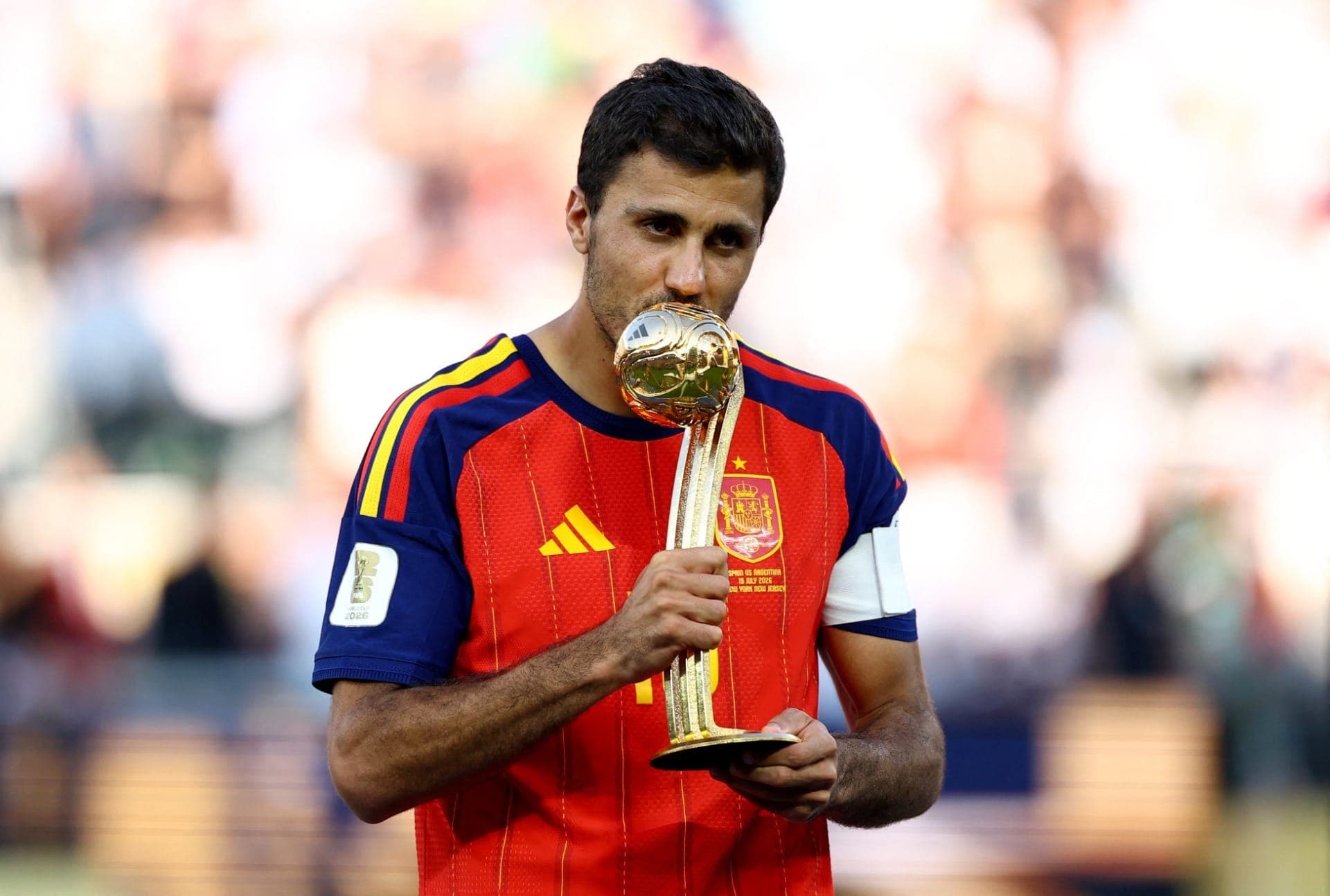 Real Madrid faz primeira proposta por Rodri; veja valores
