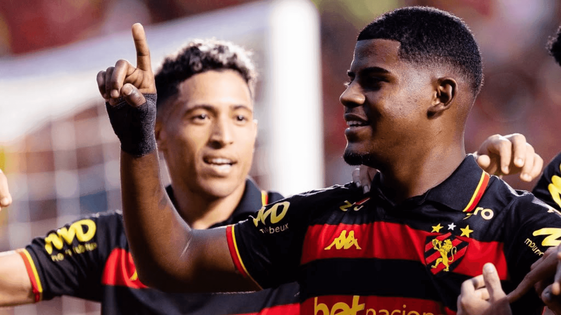 Série B movimenta extremos da tabela nesta quarta com quatro jogos