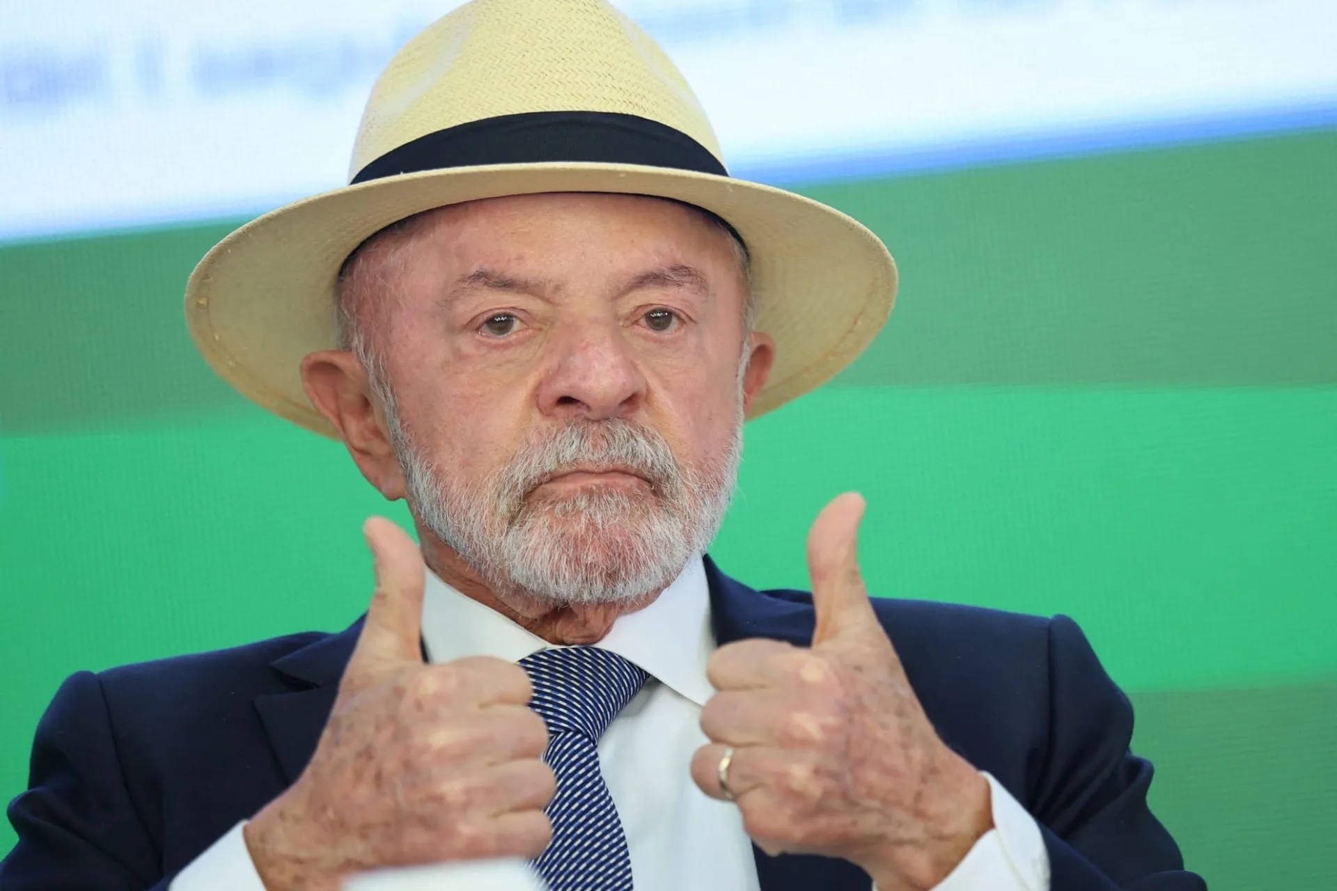Lula se reúne com empresários e debate ajuste fiscal em Brasília