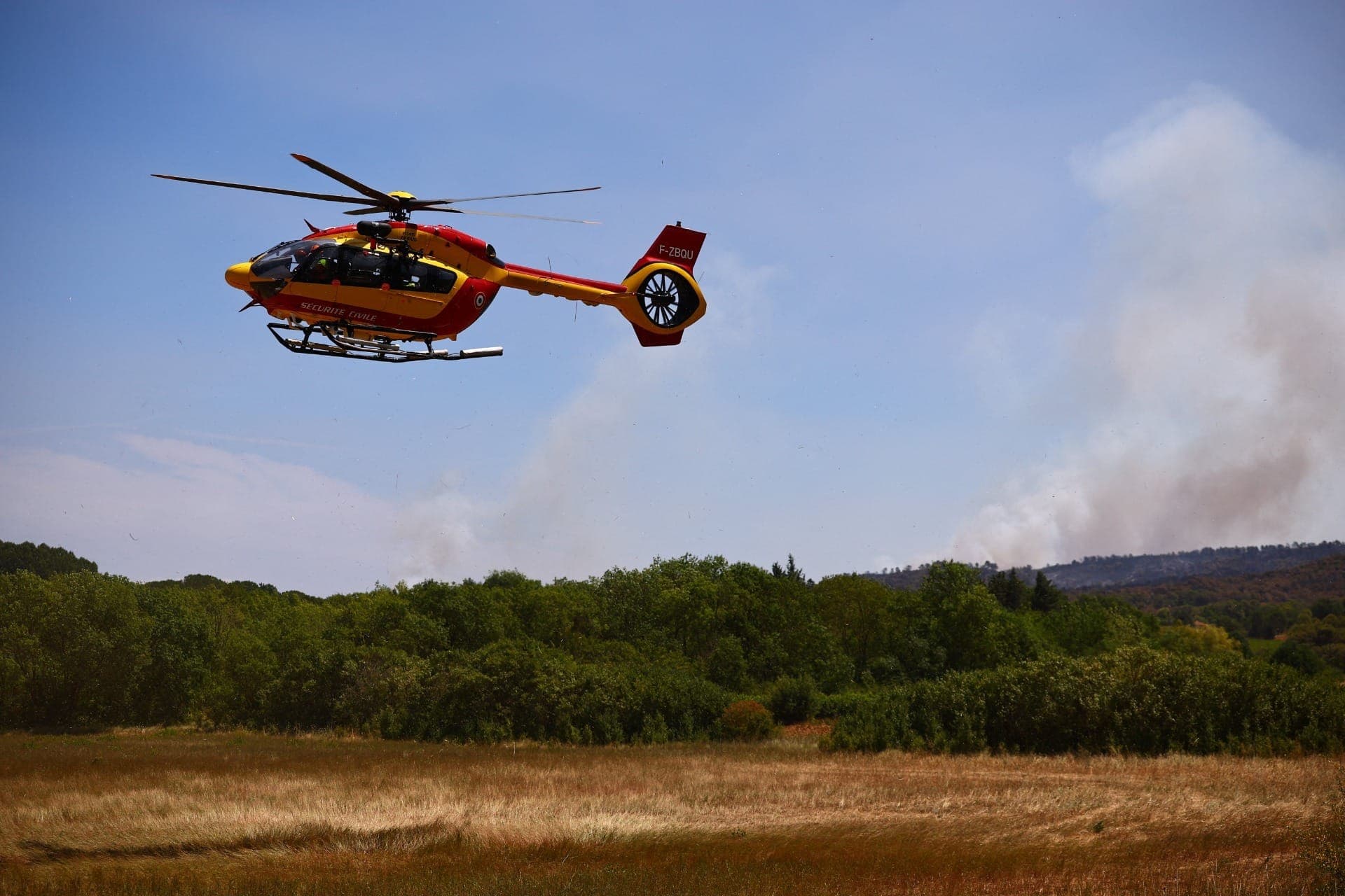 Espanha e França retiram 50 mil pessoas de casa enquanto incêndios avançam