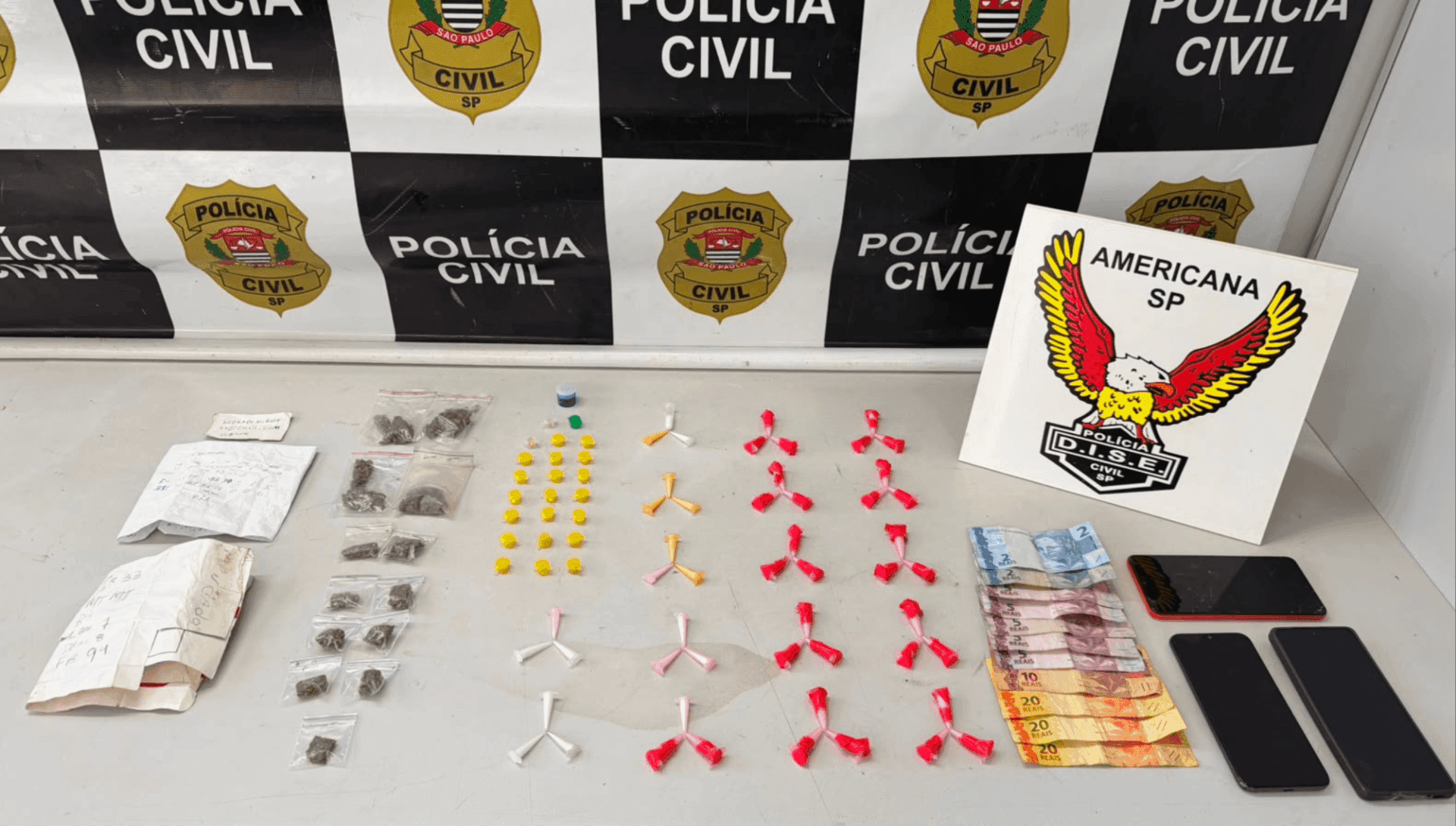 Polícia desarticula ponto de tráfico que funcionava como 'banca' em Sumaré