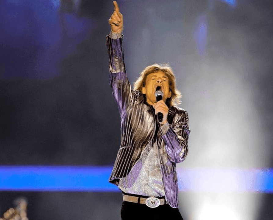 Mick Jagger mostra por que envelhecer virou parte do espetáculo