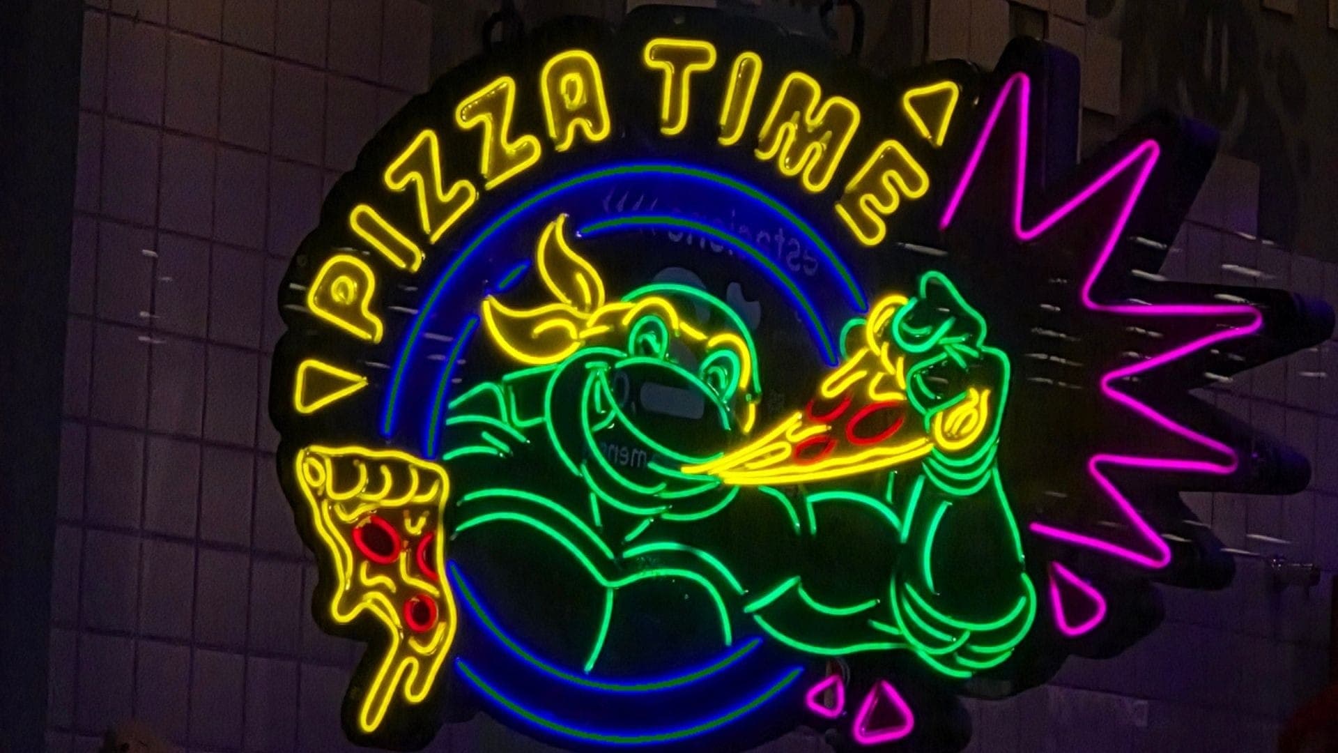 Pizzaria das Tartarugas Ninja chega a SP com muito queijo e nostalgia