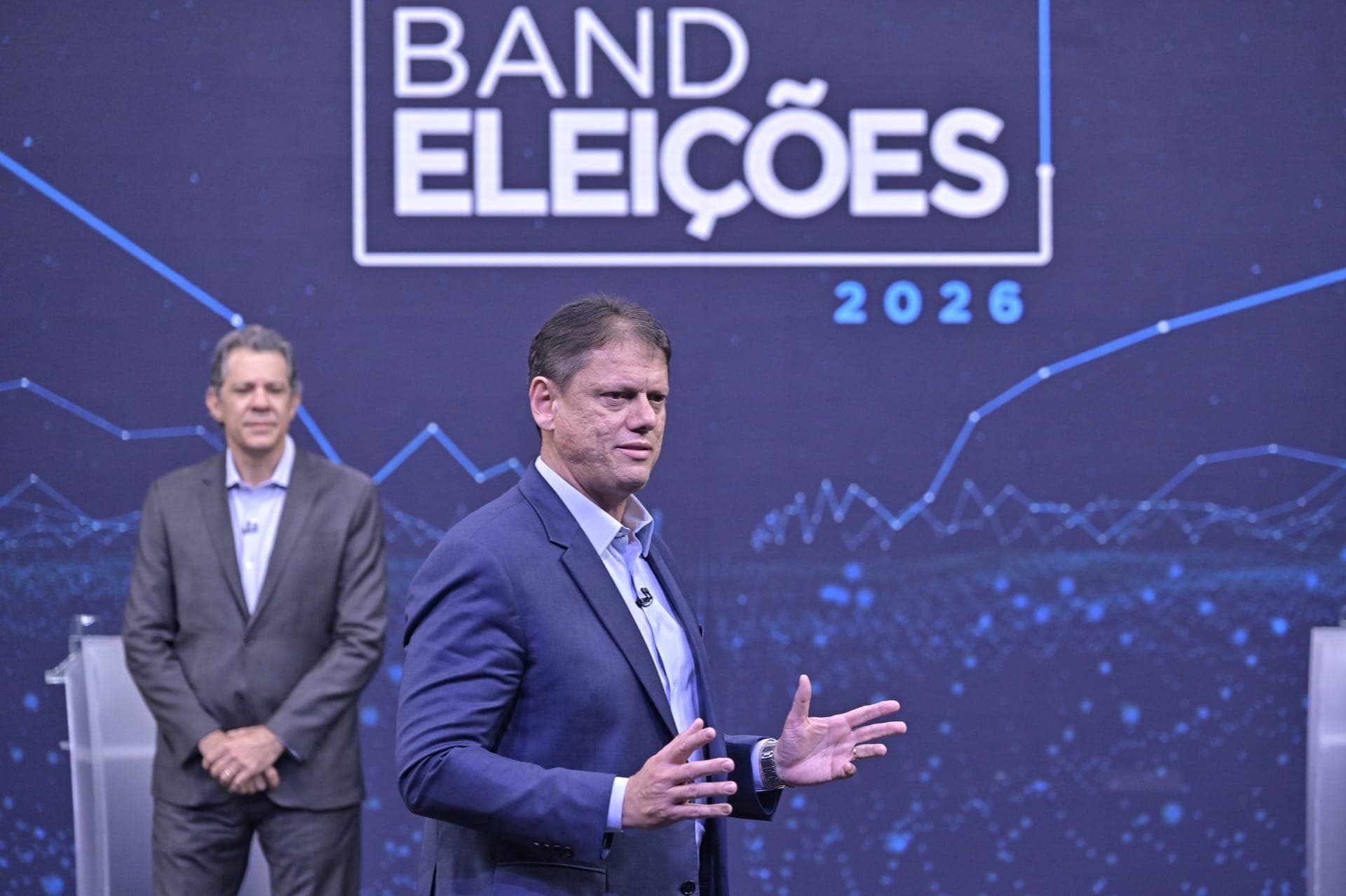 Tarcísio ‘fala mais por ele’ e depende menos de Bolsonaro, diz especialista