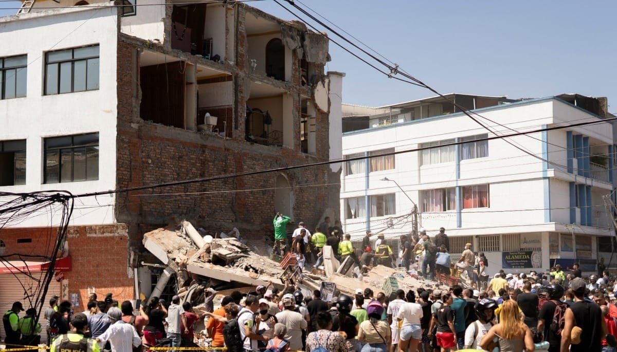 Após tremor, Colômbia enfrenta colapso hospitalar e toques de recolher