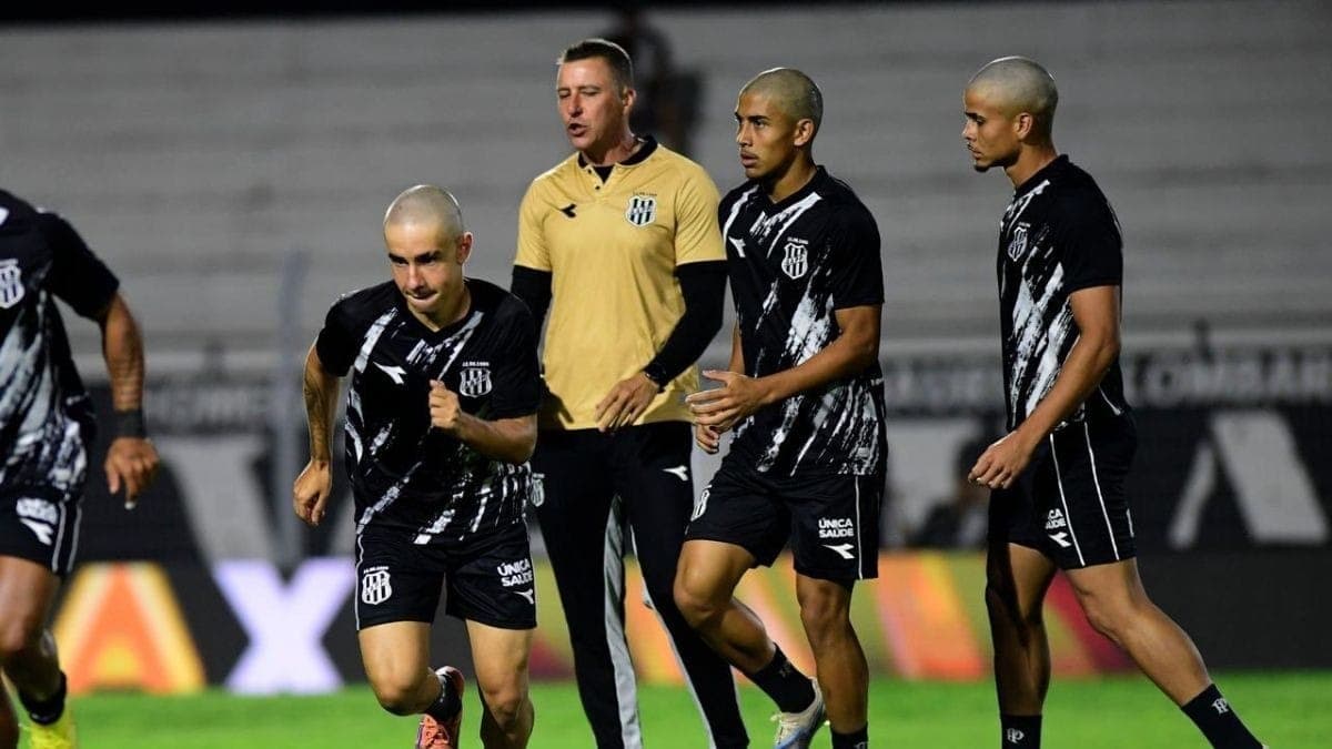 Ponte Preta empata com Náutico e chega a 16 jogos sem vitória