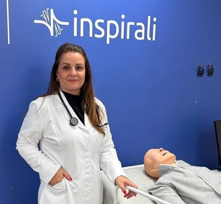 Estudante de medicina muda de carreira após 15 anos no mercado financeiro