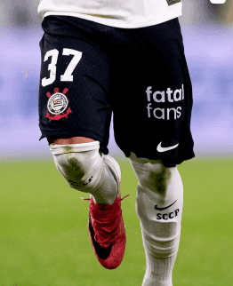Patrocínio indesejado? A polêmica dos apps adultos em uniformes esportivos