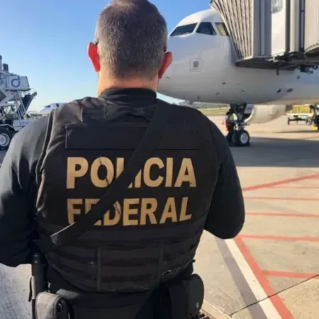 PF faz operação contra fraude em documentos de estrangeiros