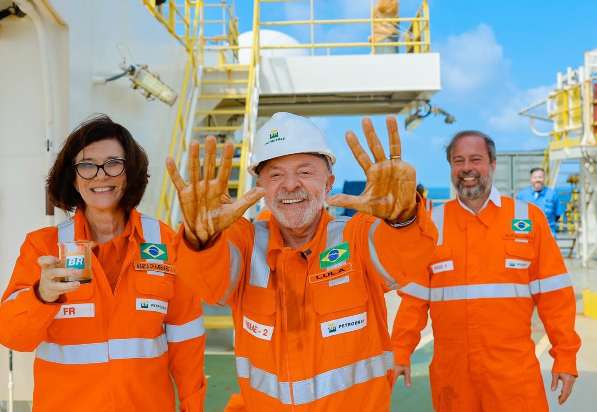 Lula chama presidente da Petrobras de "rainha do Brasil" por descoberta