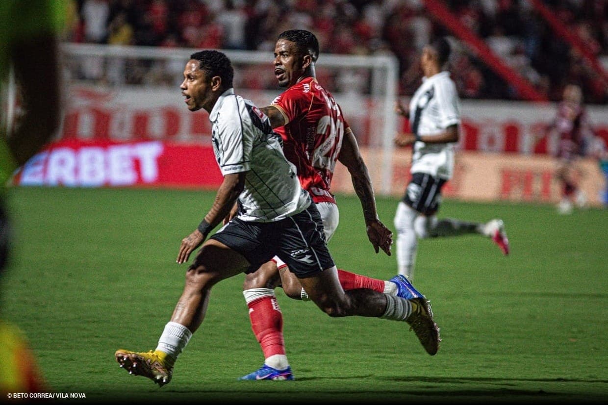 Ponte Preta perde por 6x0 para o Vila Nova e afunda na lanterna da Série B