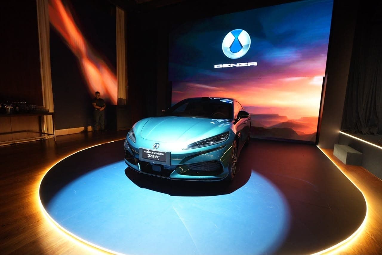 Denza Z9 GT chega por R$ 670 mil e promete recarga em 5 minutos