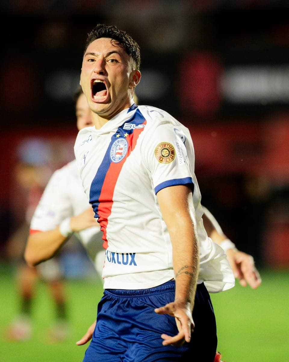 Bahia bate Vitória no Barradão e volta a vencer após 5 empates seguidos