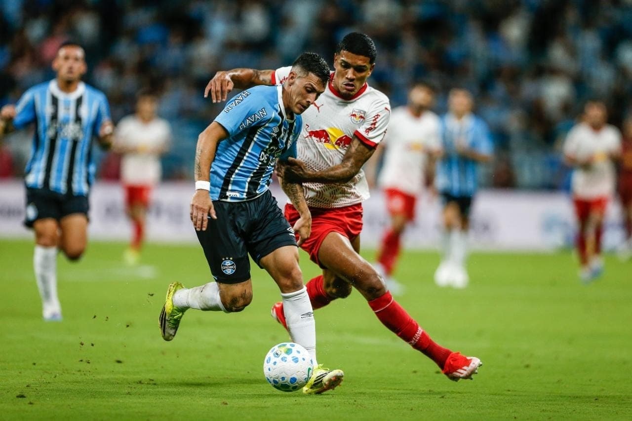 Bragantino e Grêmio duelam por recuperação no Brasileirão; prováveis times