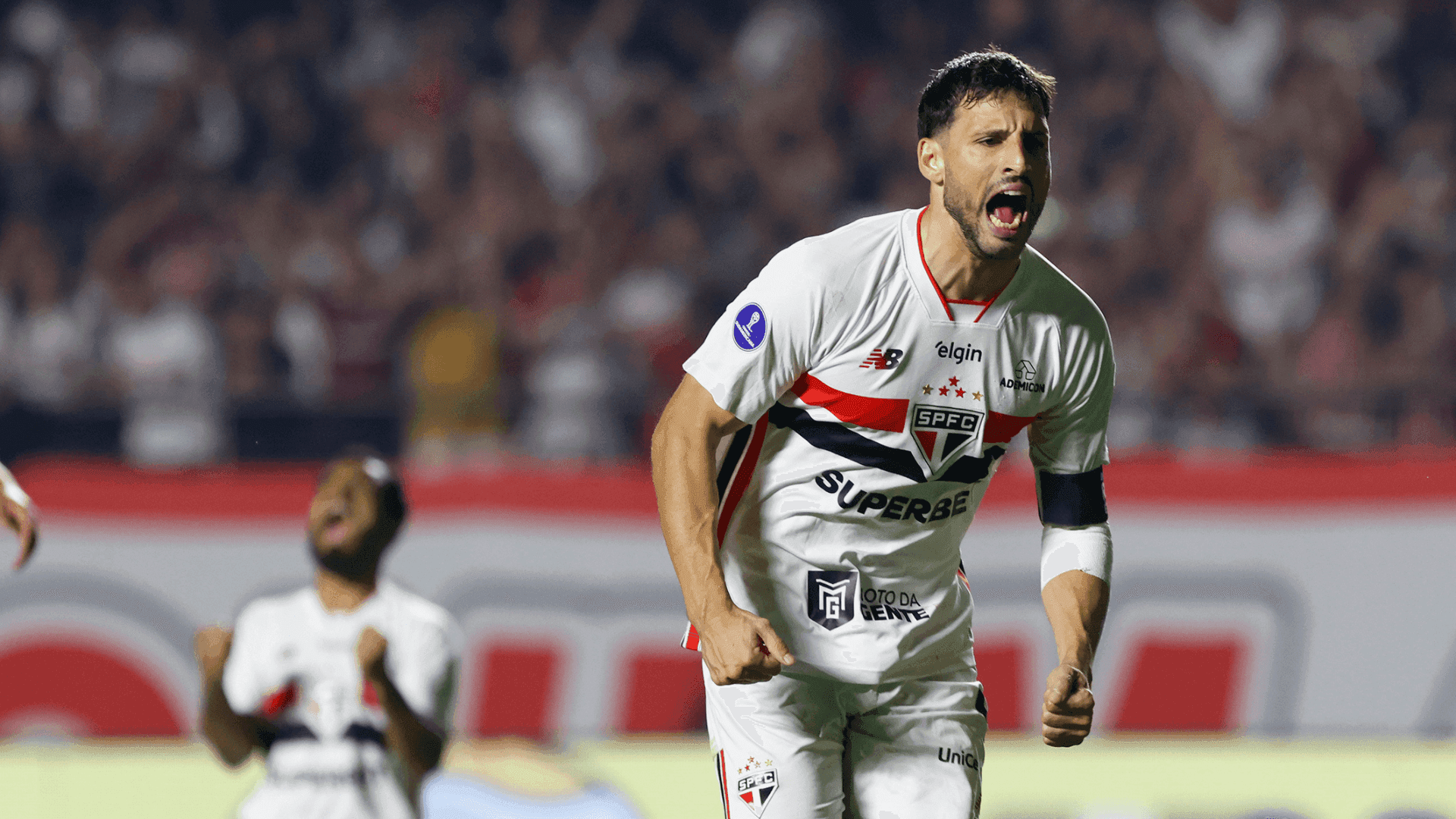 “Indiferente”: jornalista argentino explica relação de Calleri com Boca