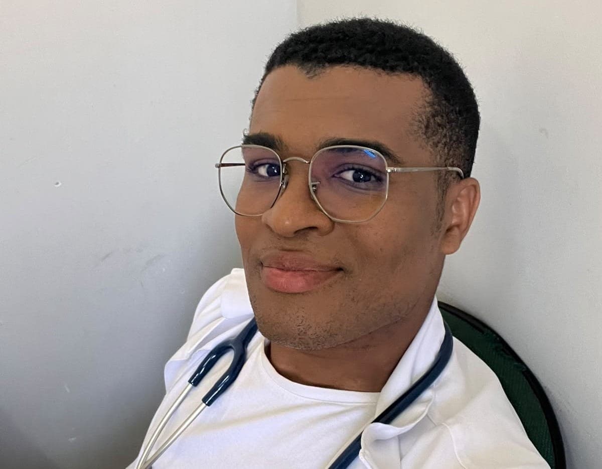 Para Gabriel, ser médico começa muito antes do diploma