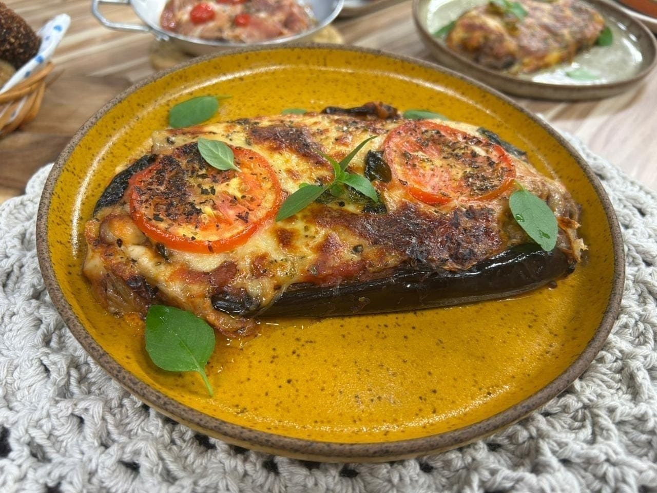 Como preparar berinjela à parmegiana? Aprenda clássico delicioso sem forno