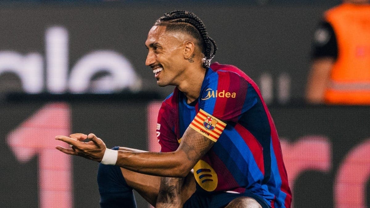 Raphinha marca, Barcelona vence Bilbao e segue 100% na LaLiga