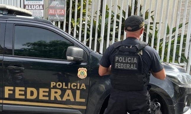 Polícia Federal conclui extradição de belga acusado de pedofilia
