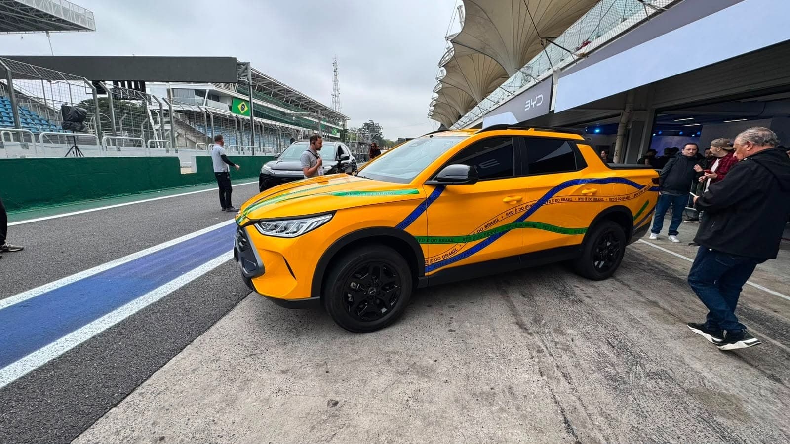BYD Mako aparece sem camuflagem e mira Toro e Tukan com até 324 cv
