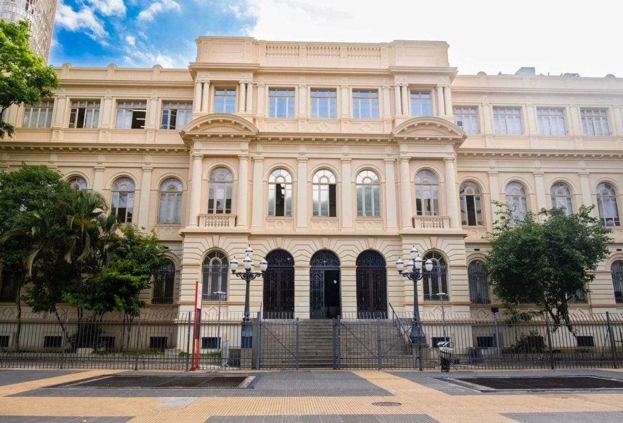 São Paulo terá concurso para 5 mil professores da rede estadual; saiba mais