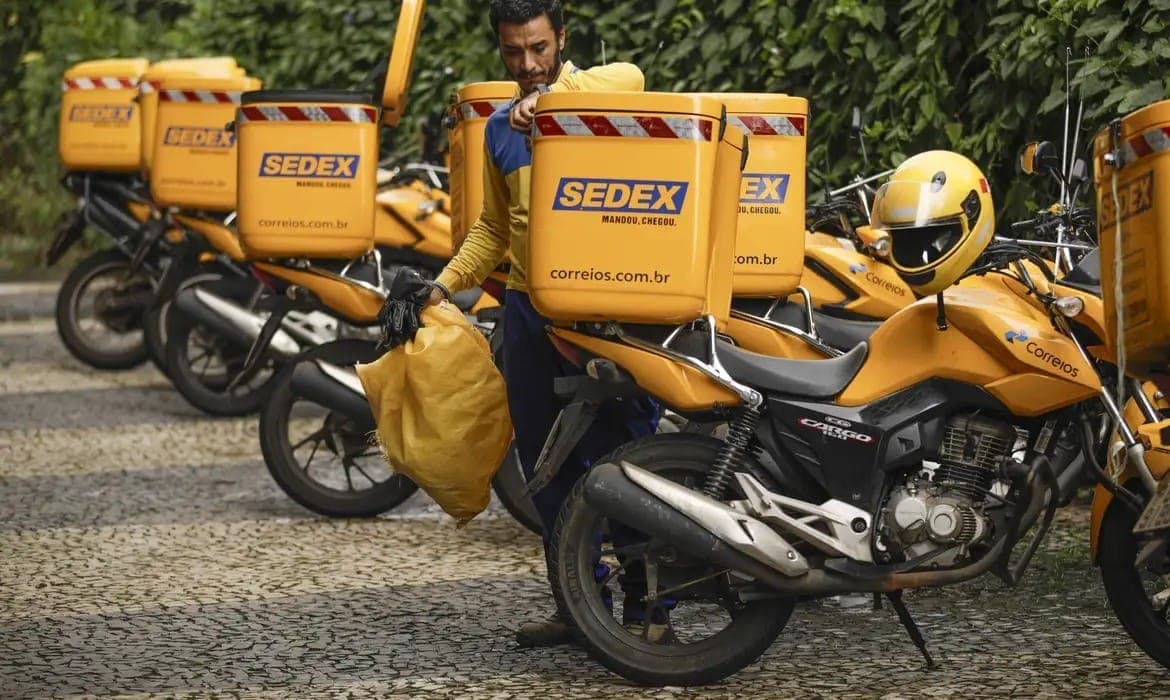 Governo Lula destina R$ 6 bi de orçamento para os Correios em 2027